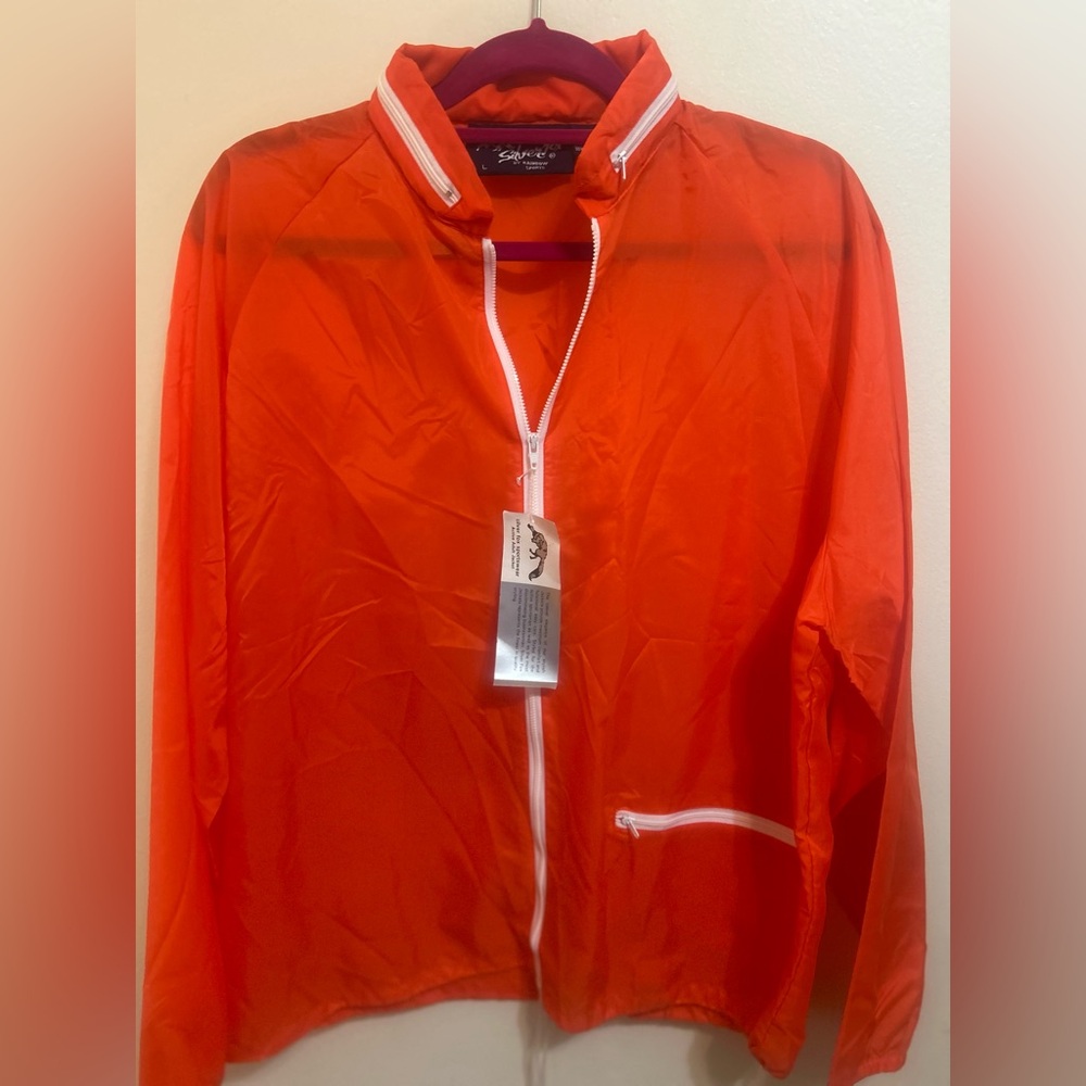 VINTAGE Silver Fox Sportswear Windbreaker